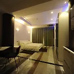 Imperial 4*