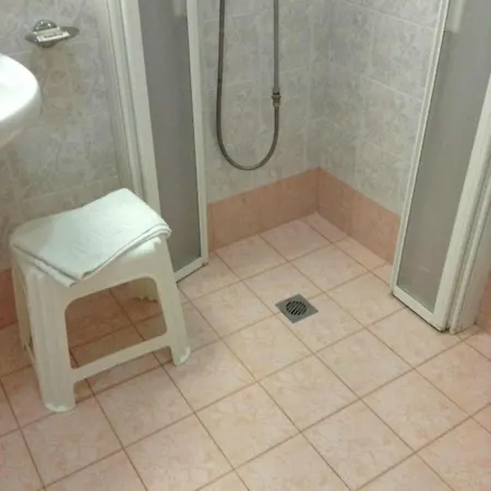 Imperial 4*