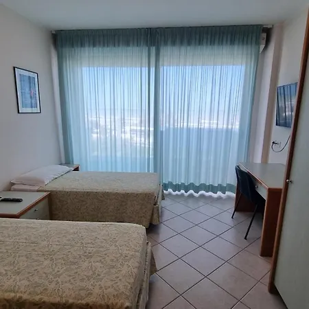 Imperial 3*