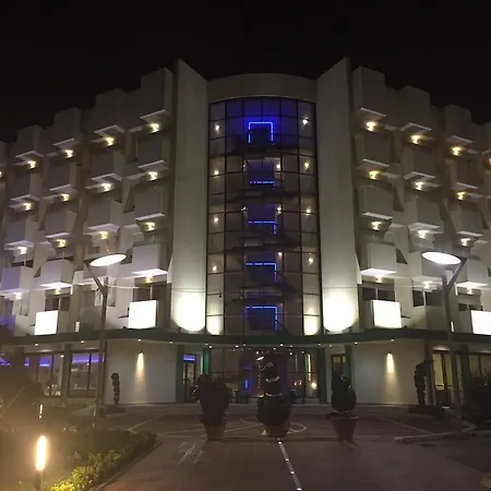 公寓式酒店 Imperial 米萨诺阿德里亚蒂科