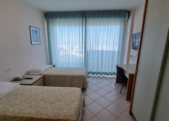 Imperial 4*