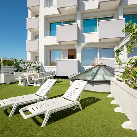 Aparthotel Imperial 3*