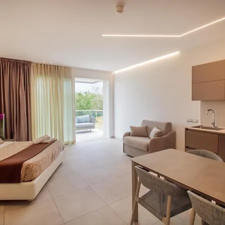 Imperial 4*