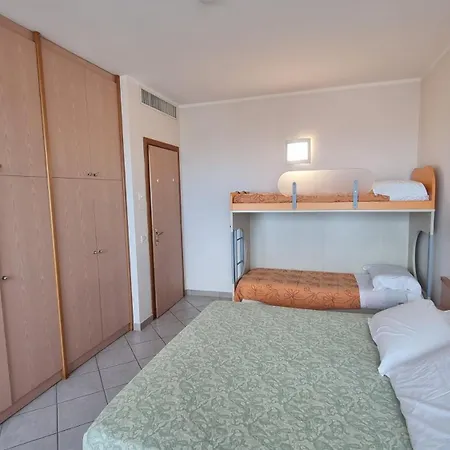 Imperial Aparthotel 4*