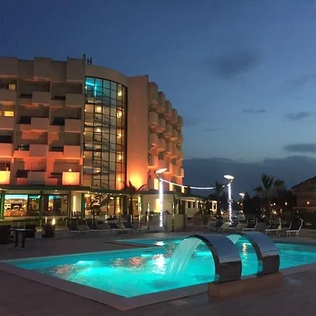 Imperial 4*